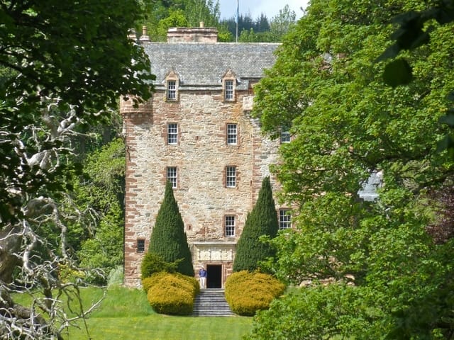 Castle Leod from the south - Aigas Field Centre